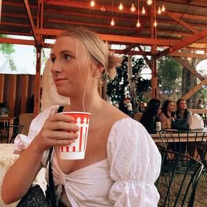 Meet your Posher, Ashli